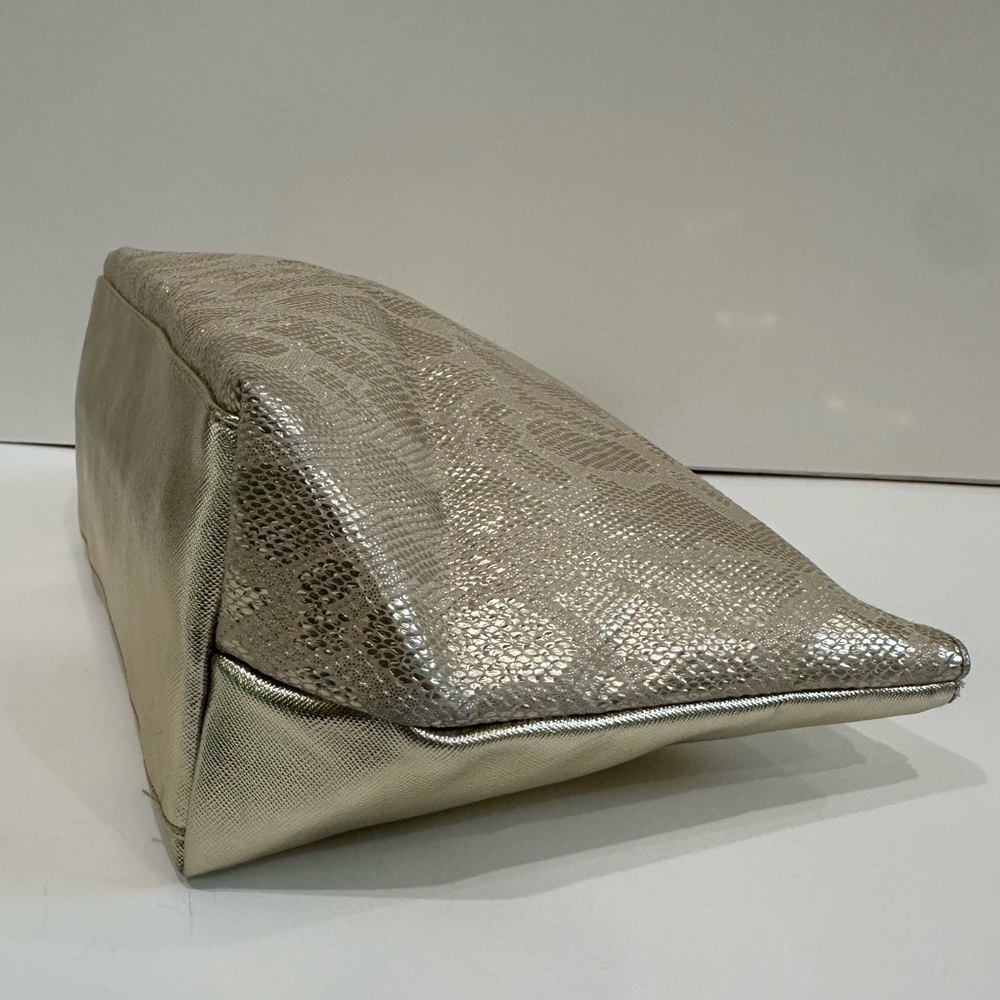 Jones New York Signature Clutch Purse - Gold (NWT) - Picture 5 of 11